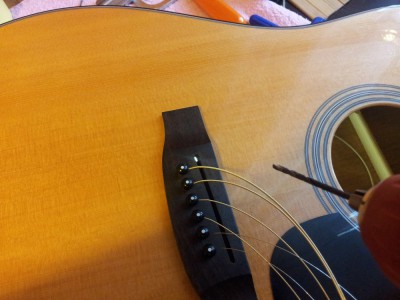 Wiercenie otworu na piezo