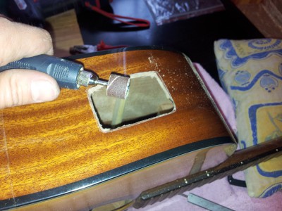 Szlifowanie, wykańczanie - troszkę się bałem - bo zwykle na mecie coś spierdzielę, ale obwoluta miała to i tak zasłonić.