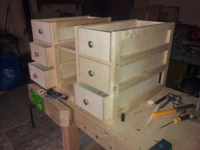 Rama prawie cała. Jeszcze szyny od góry.