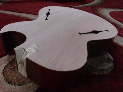 Tu sklejone pudło .