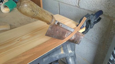 Obcinam pasek o szerokości około 10 mm