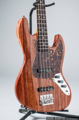 Bubinga Jazz Bass korpus.jpg